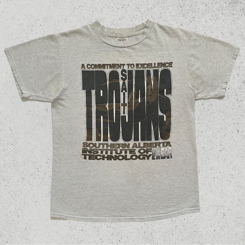Vintage 1990s Collegiate Sporting Team Graphic T Shirt